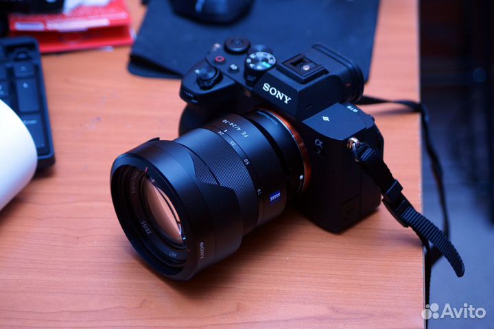 Объектив Sony Vario-Tessar T* E 24-70mm F4 ZA OSS