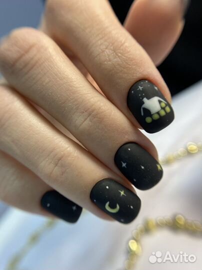 Маникюр педикюр