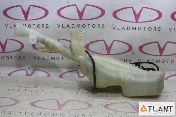 Бачок стеклоомывателя honda mobilio spike