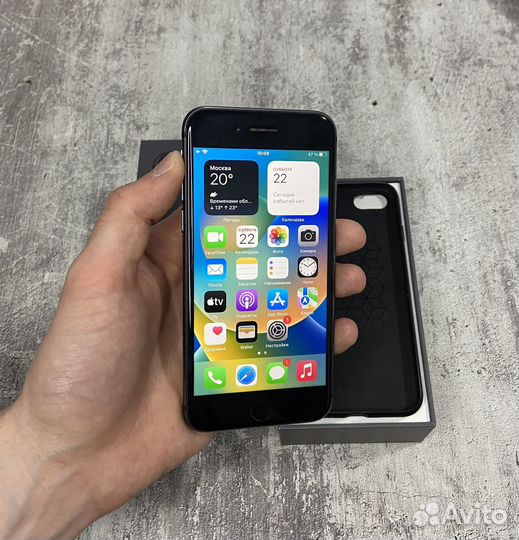 iPhone 8 на 64Gb Black