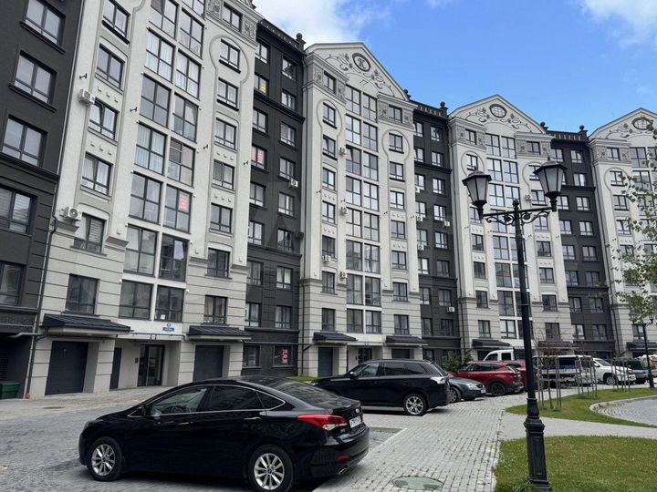 2-к. квартира, 65 м², 8/9 эт.