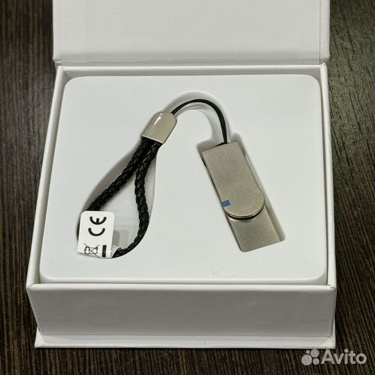 Новый флэш накопитель 16 gb