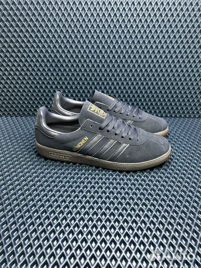 Кроссовки adidas munchen navy замшевые 44