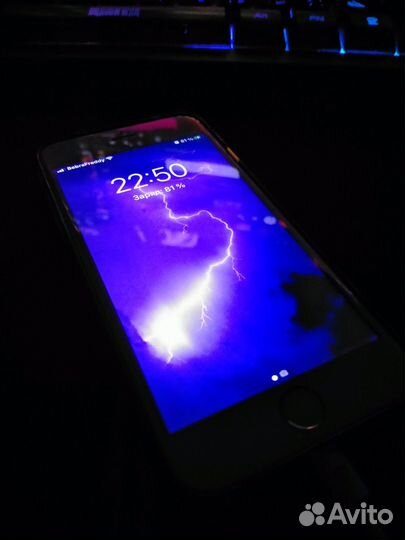 iPhone 6S, 64 ГБ