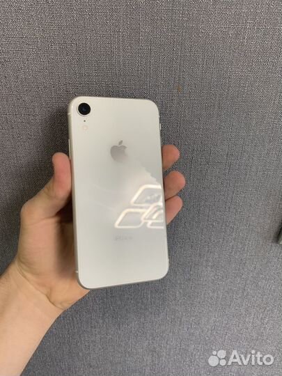 iPhone Xr, 64 ГБ
