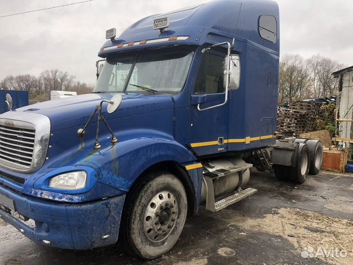 Freightliner Columbia, 2002