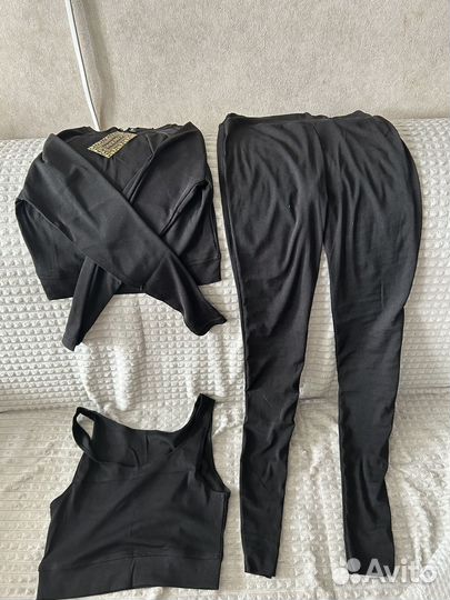 Костюм для фитнеса тройка