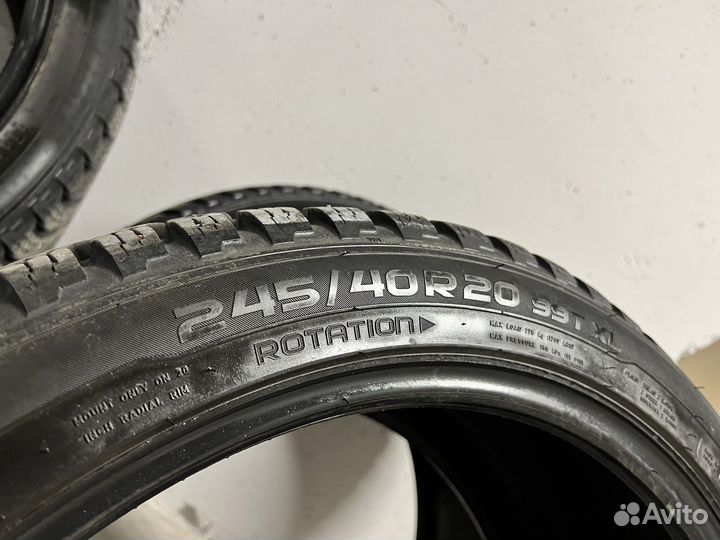 Nokian Tyres Hakkapeliitta 8 245/40 R20 99T