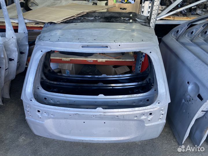 Крышка багажника Mitsubishi Outlander 3