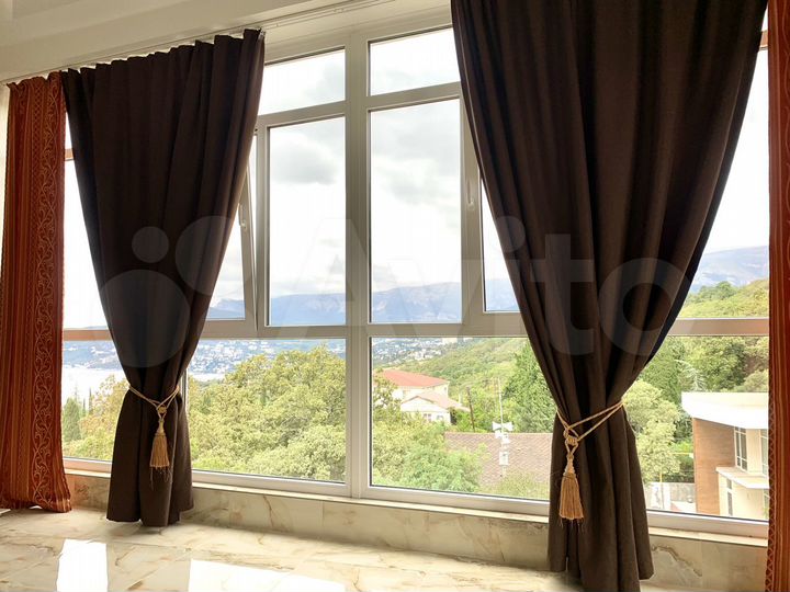 2-к. апартаменты, 65 м², 4/10 эт.