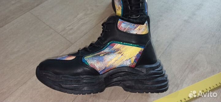 Зимние кроссовки