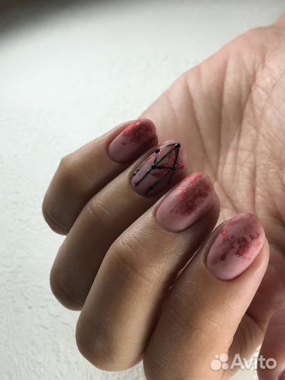 Комбинированный маникюр, покрытие гель-лаком