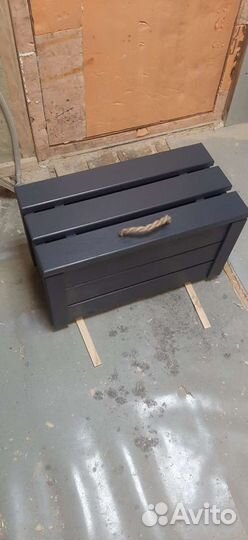 Сундук деревянный