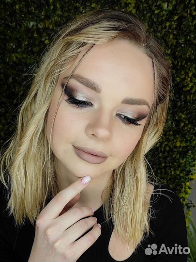 Макияж и прическа