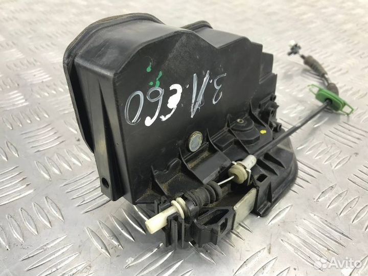 Замок боковой двери задний левый Bmw 5 Е60 N52B25