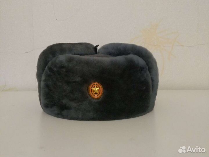 Мужская шапка