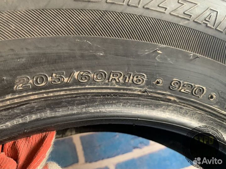 Bridgestone Blizzak VRX 205/60 R16 92Q