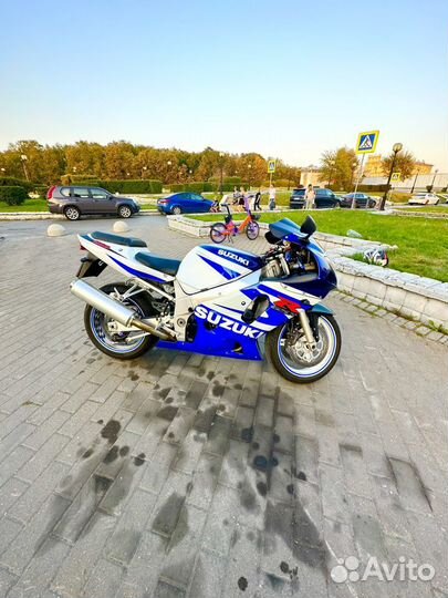 Suzuki GSX r2