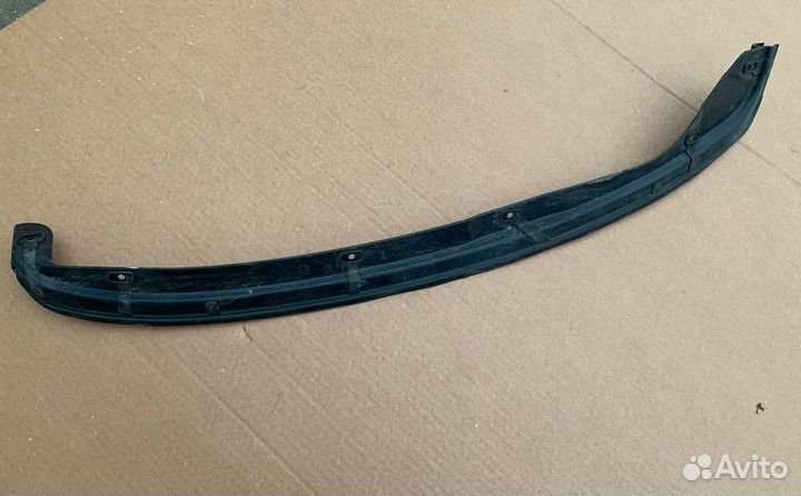 Уплотнитель крыла переднего LH Peugeot 3008, 5008