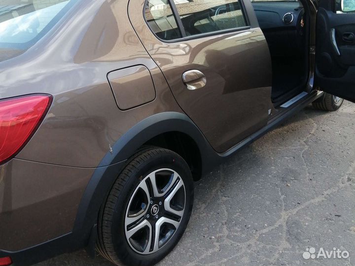 Renault Logan Stepway 1.6 МТ, 2022, 100 км