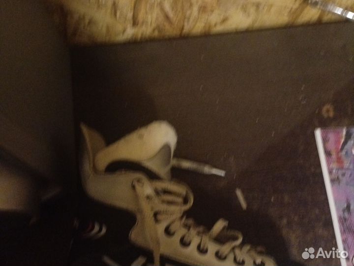 Коньки хоккейные