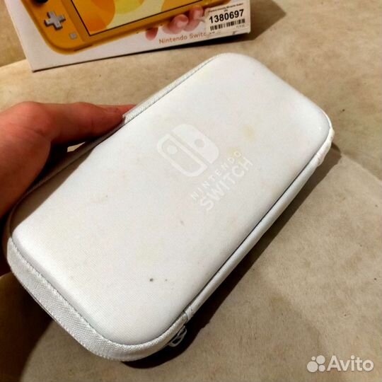 Портативная игровая приставка nintendo switch lite