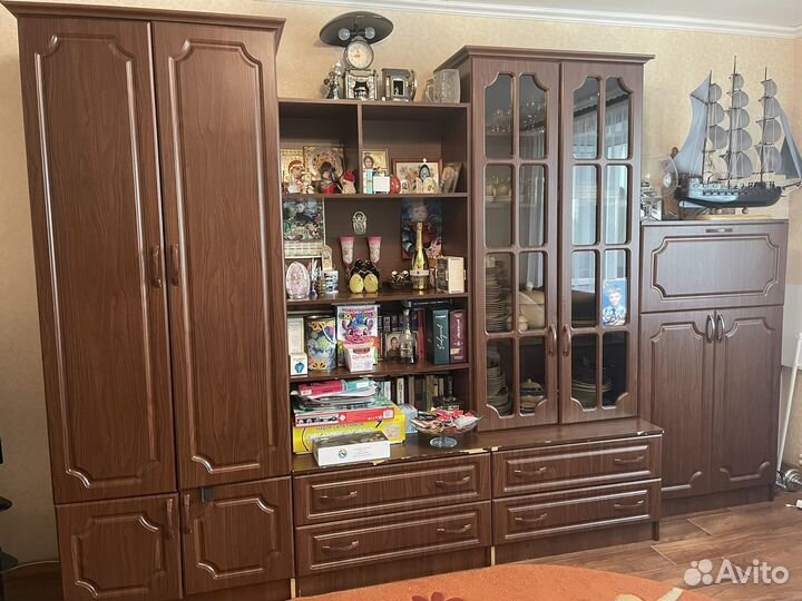 Стенка в гостиную со шкафом