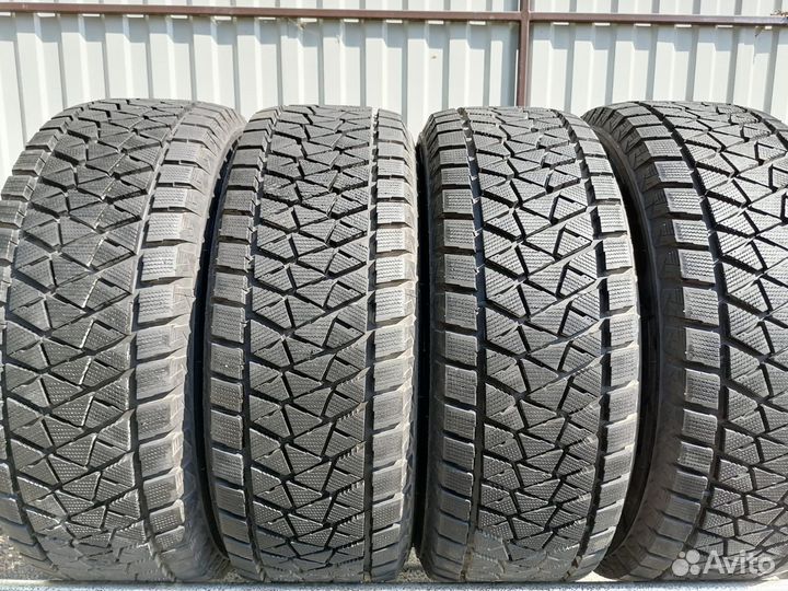 Bridgestone Blizzak DM-V2 265/65 R17