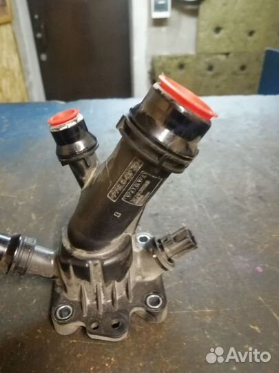 Вольво XC70 XC60 корпус термостата 31293556