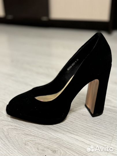 Туфли Invespino (новые)