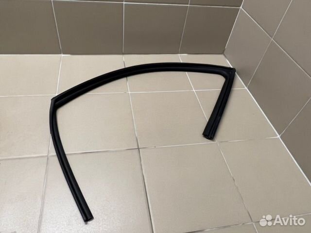 Уплотнитель стекла двери передний левый Kia Ceed