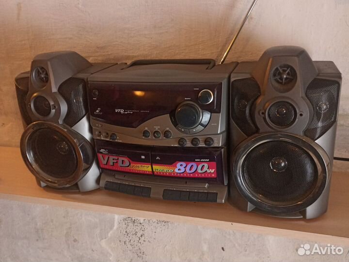 Кассетный магнитофон