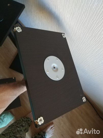 Подставки для акустики