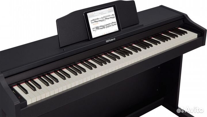 Цифровое фортепиано + аксессуары