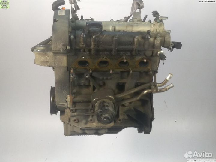 Двигатель Volkswagen Golf-4 1.6л Бензин i AZD