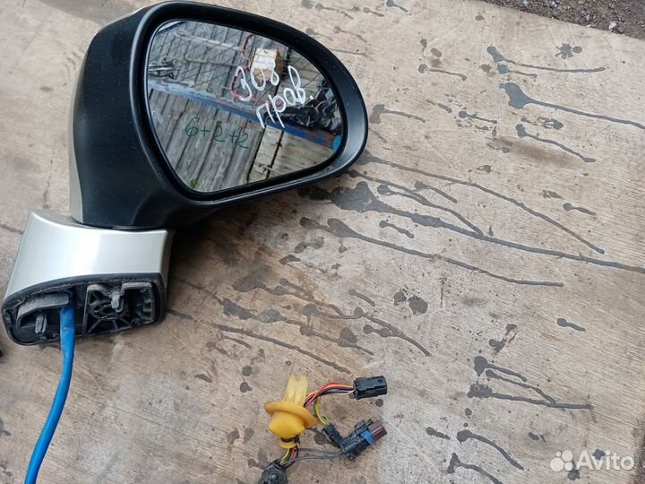 Зеркало боковое складывающиеся на Пежо 308 2009 г