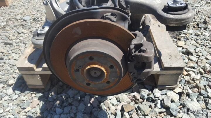 Задний подрамник в сборе на на Mercedes W221