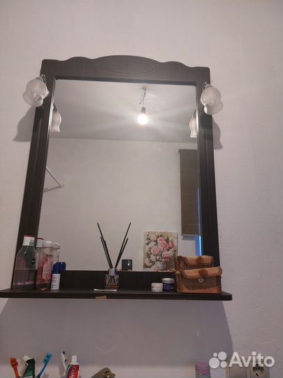 Раковина с тумбой и зеркалом бу