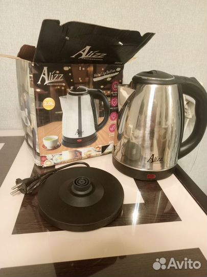 Чайник электрический новый