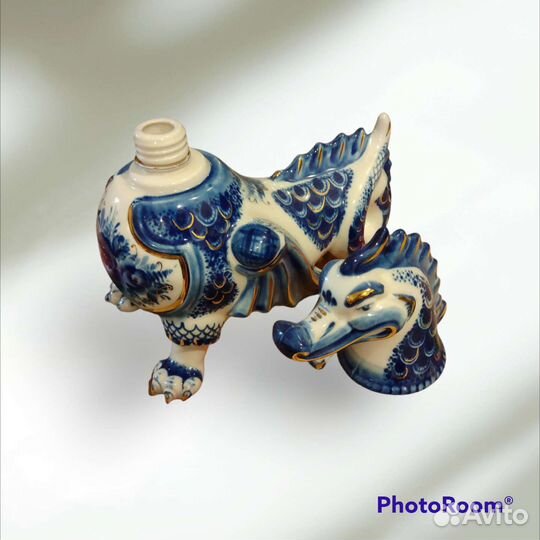 Фарфоровые драконы