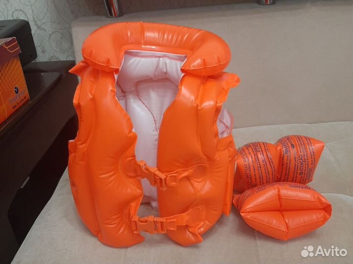 Плавательный жилет детский