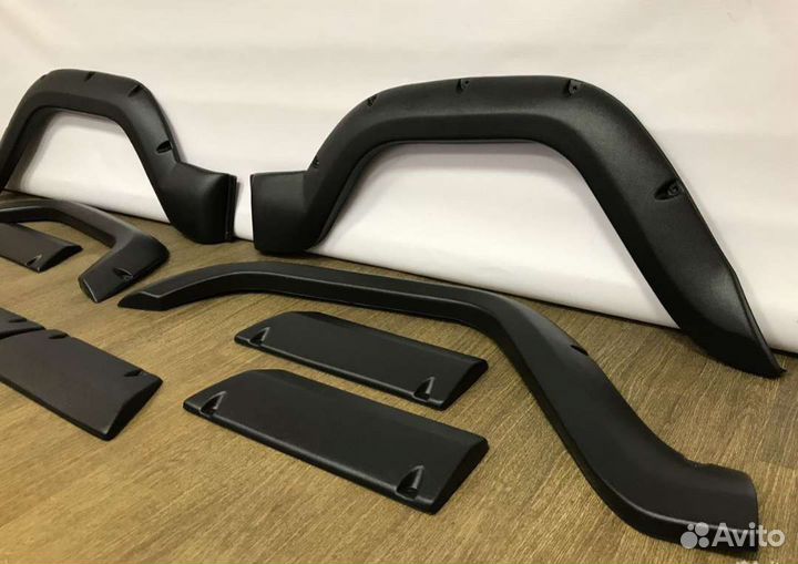 Расширители арок на УАЗ хантер, молдинги кузова