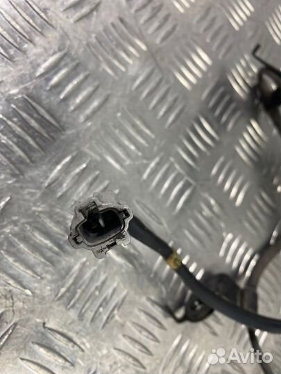 Датчик ABS передний левый Lexus Rx330 3MZ-FE