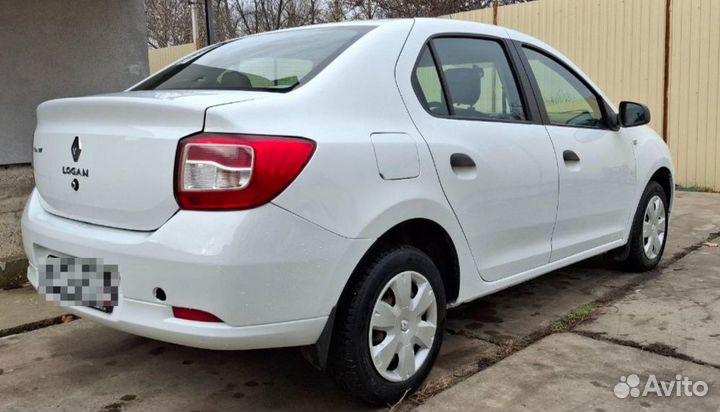 Аренда Renault Logan 1.6 MT в Симферополе