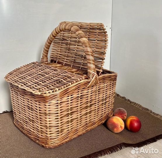 Корзина для пикника плетёная