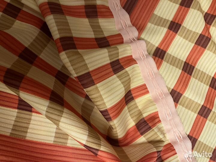 Шторы для кухни с ламбрекеном + отрез ткани