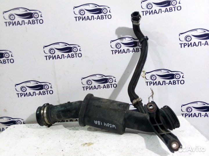 Патрубок W204