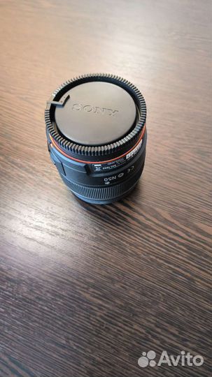 Объектив sony a SAL1855