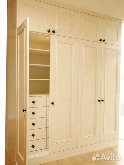 Шкаф распашной на заказ в рассрочку