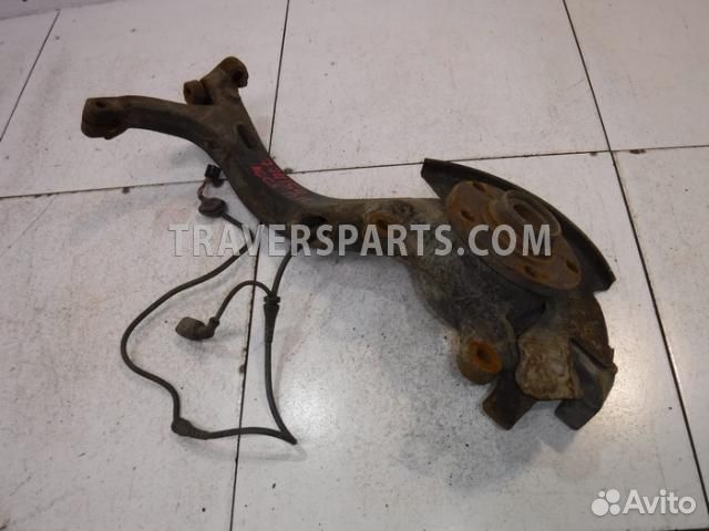 Кулак передний правый Ауди